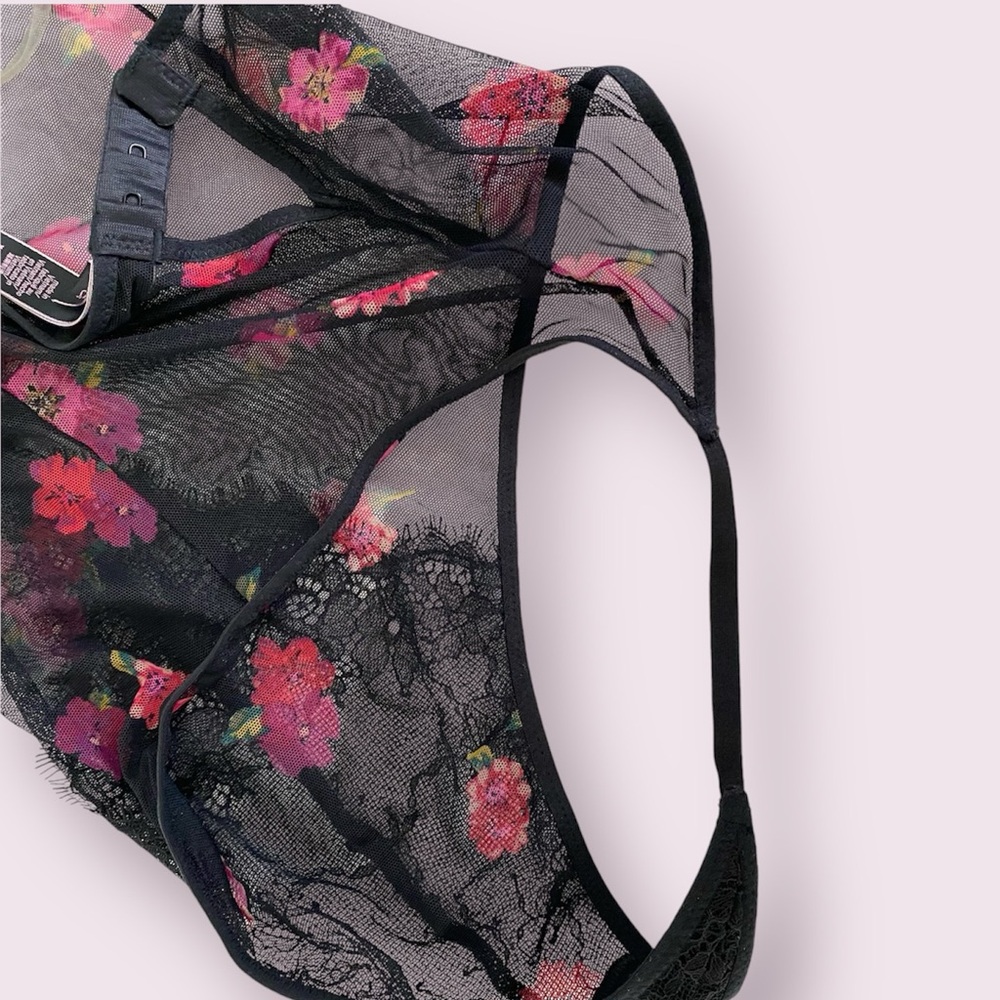 VICTORIAS SECRET black teddy with embroidered flowers - Picture 4 of 8